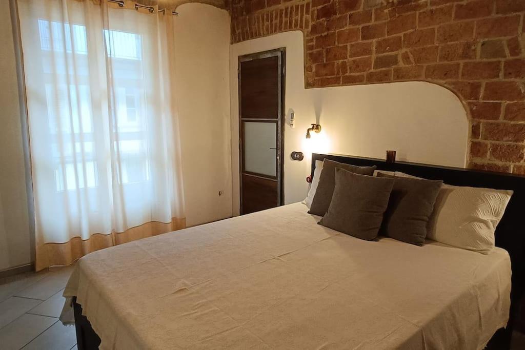 Piazza Statuto-Appartamento Tra Le Mura A-C E Wi-Fi Asti Esterno foto