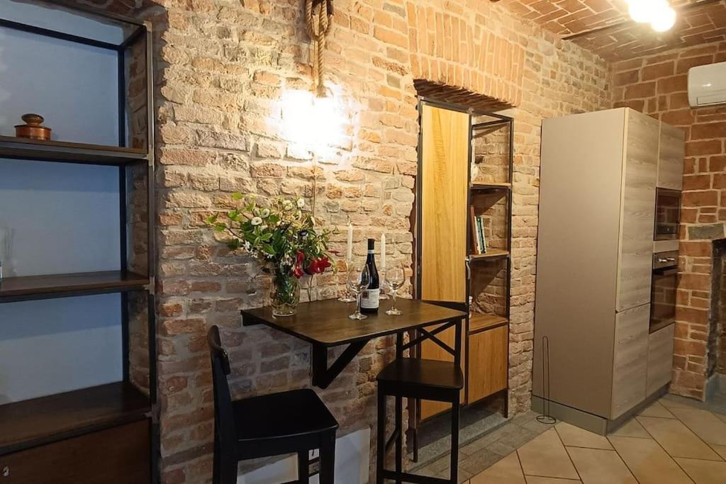 Piazza Statuto-Appartamento Tra Le Mura A-C E Wi-Fi Asti Esterno foto